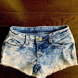 Almost Famous Short
Size: 0